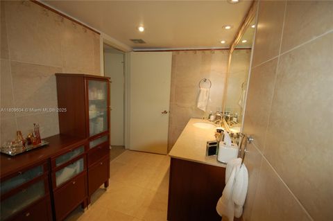 8877 Collins Ave 507 Surfside FL 33154