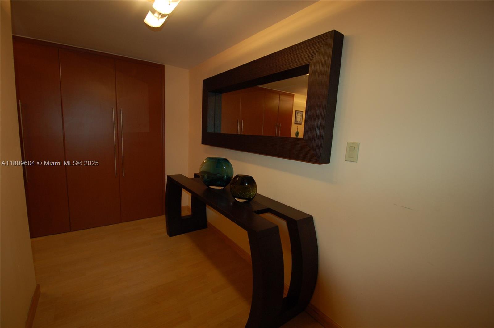 8877 Collins Ave 507