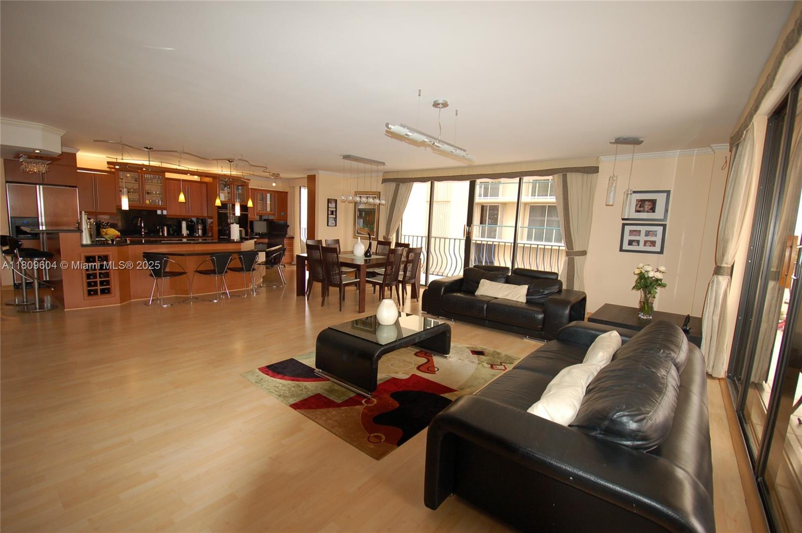 8877 Collins Ave 507