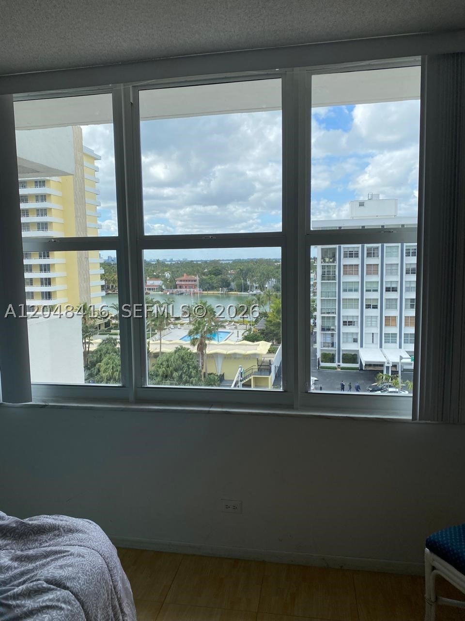 5601 Collins Ave 722