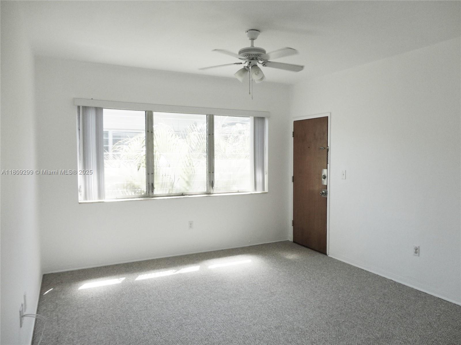4740 Pine Tree Dr 32, Miami Beach, Miami-Dade County, Florida - 1 Bedrooms  
1 Bathrooms - 