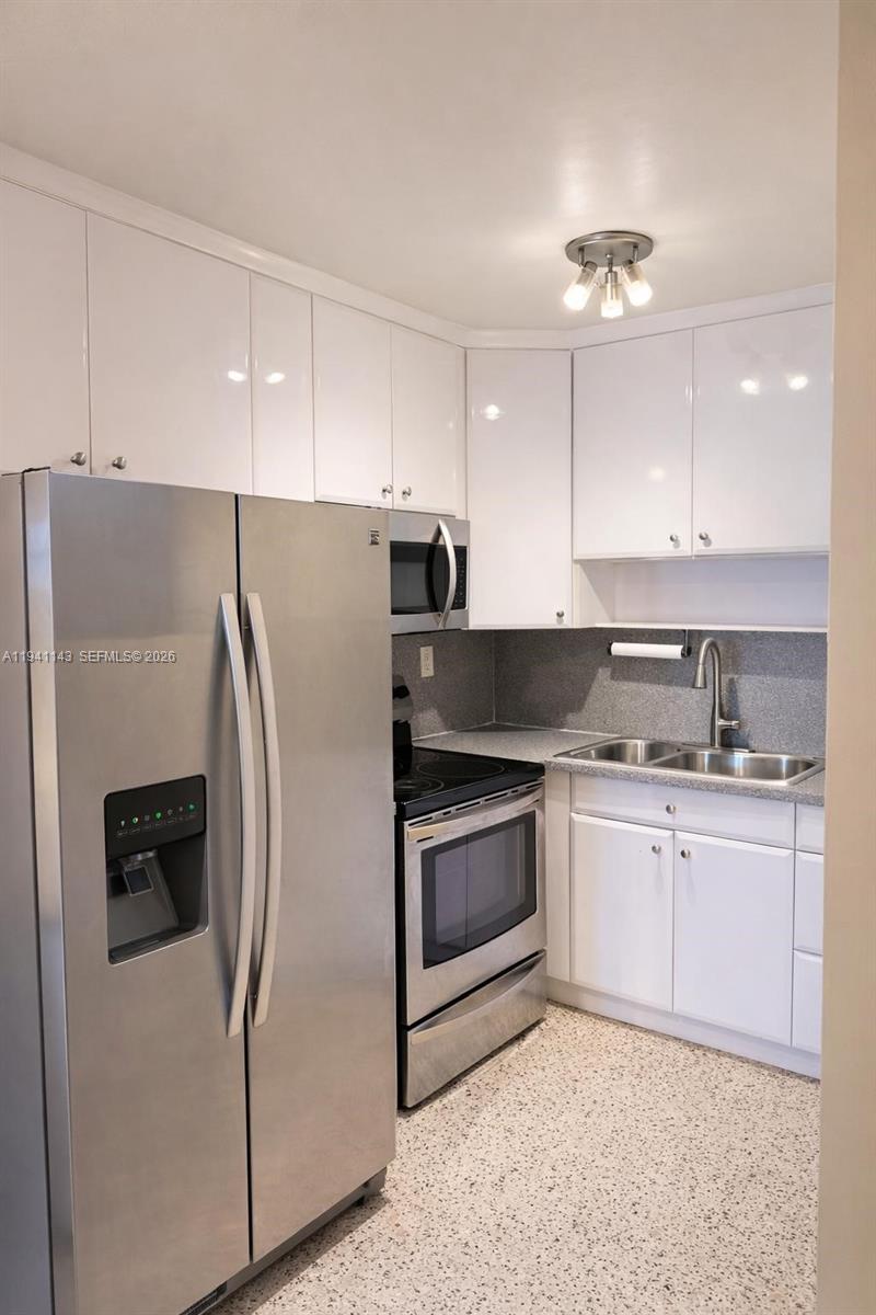 GUERNICA CONDO - Residential