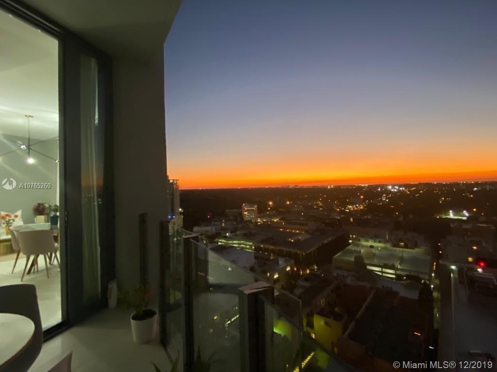 CLUB RESIDENCES AT PARK GR - Residential Lease