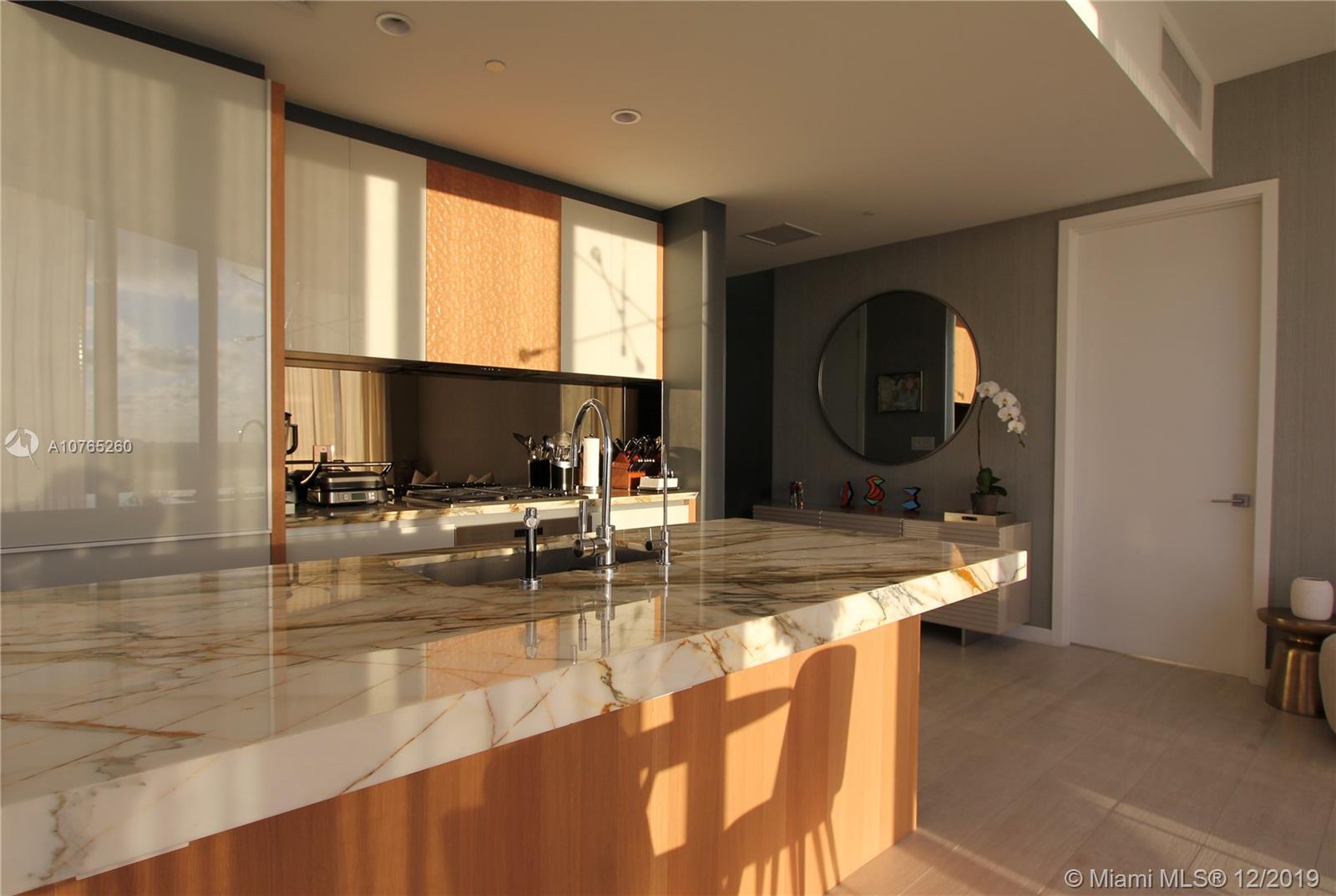 CLUB RESIDENCES AT PARK GR - Residential Lease