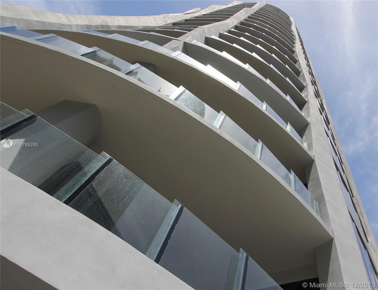 CLUB RESIDENCES AT PARK GR - Residential Lease