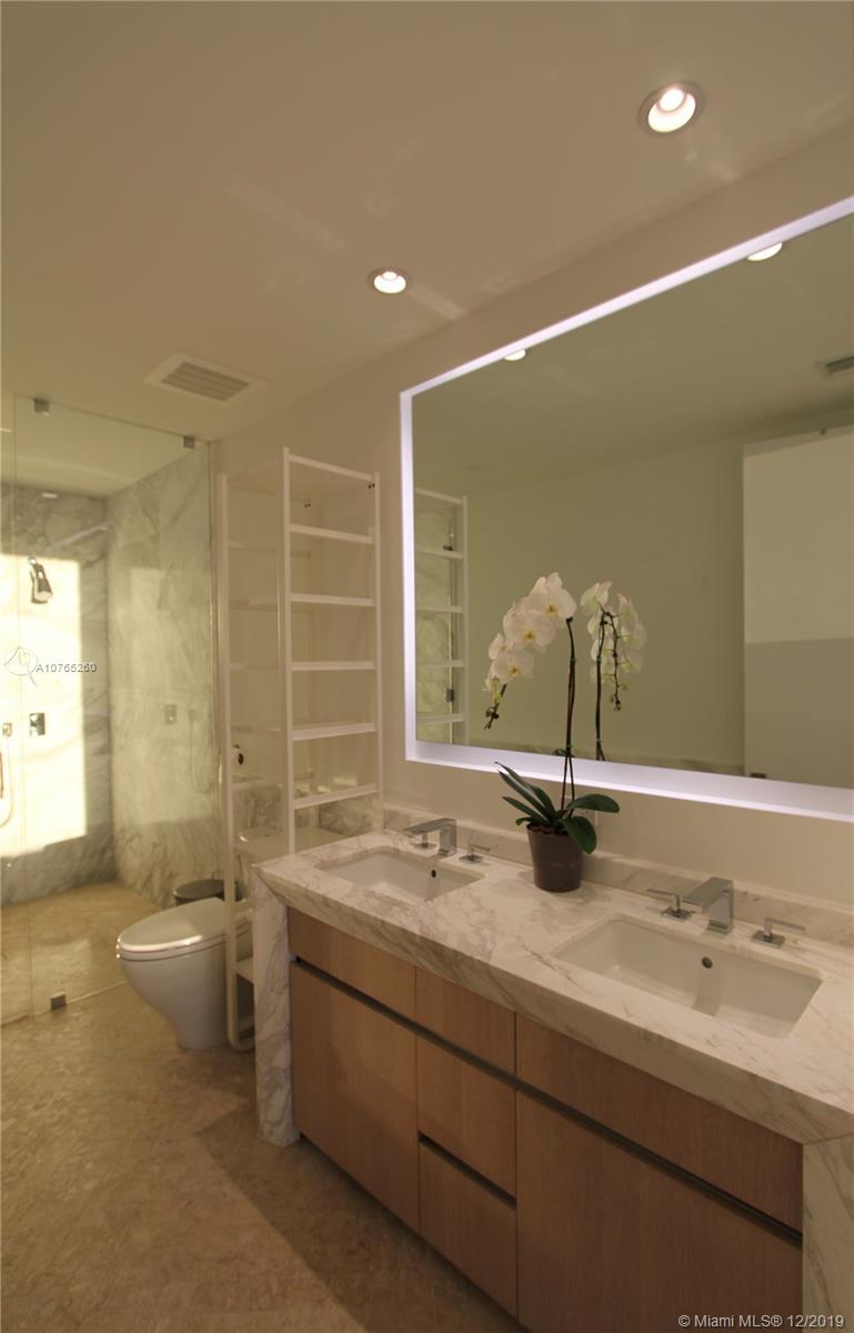 CLUB RESIDENCES AT PARK GR - Residential Lease