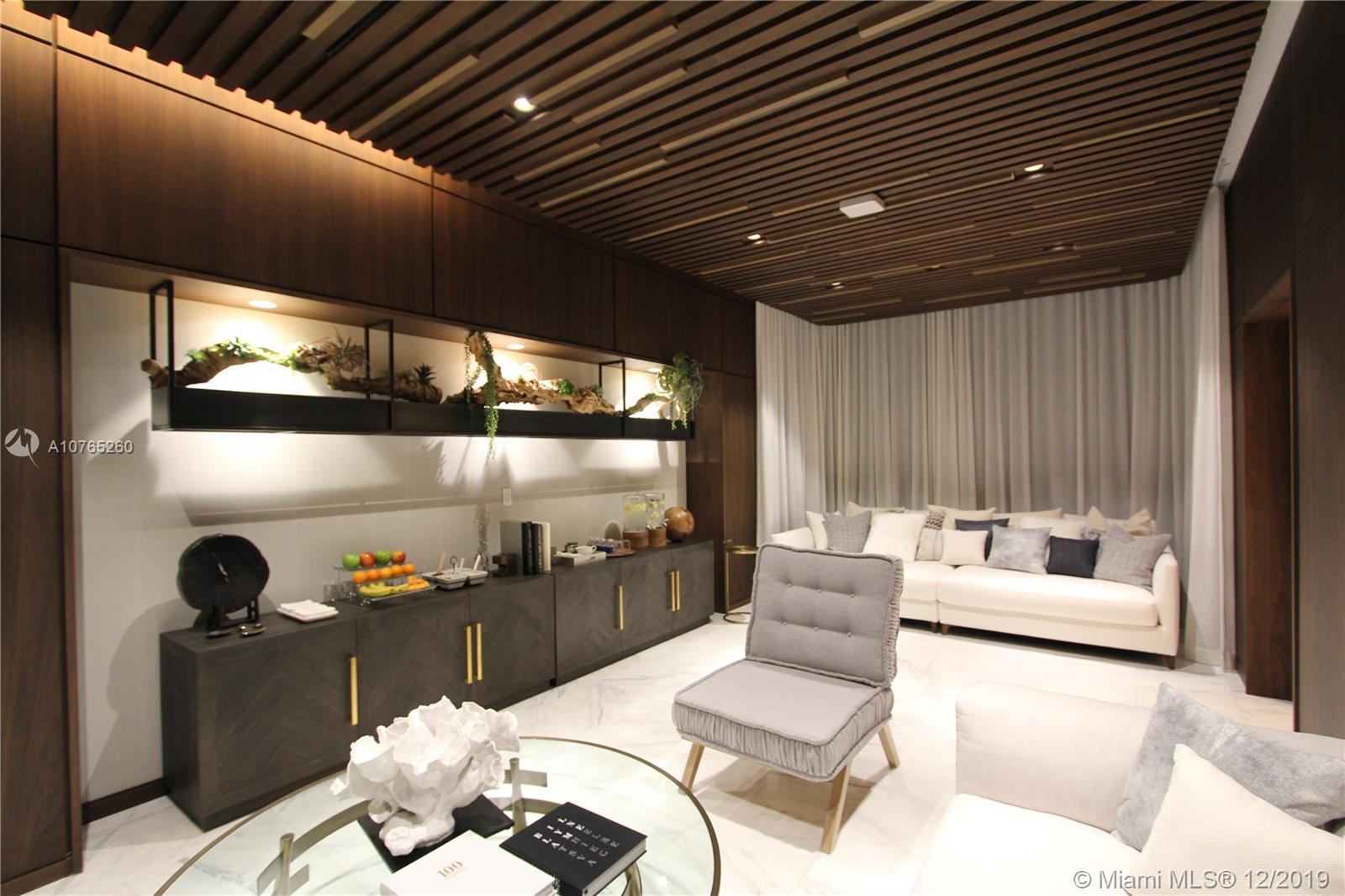 CLUB RESIDENCES AT PARK GR - Residential Lease