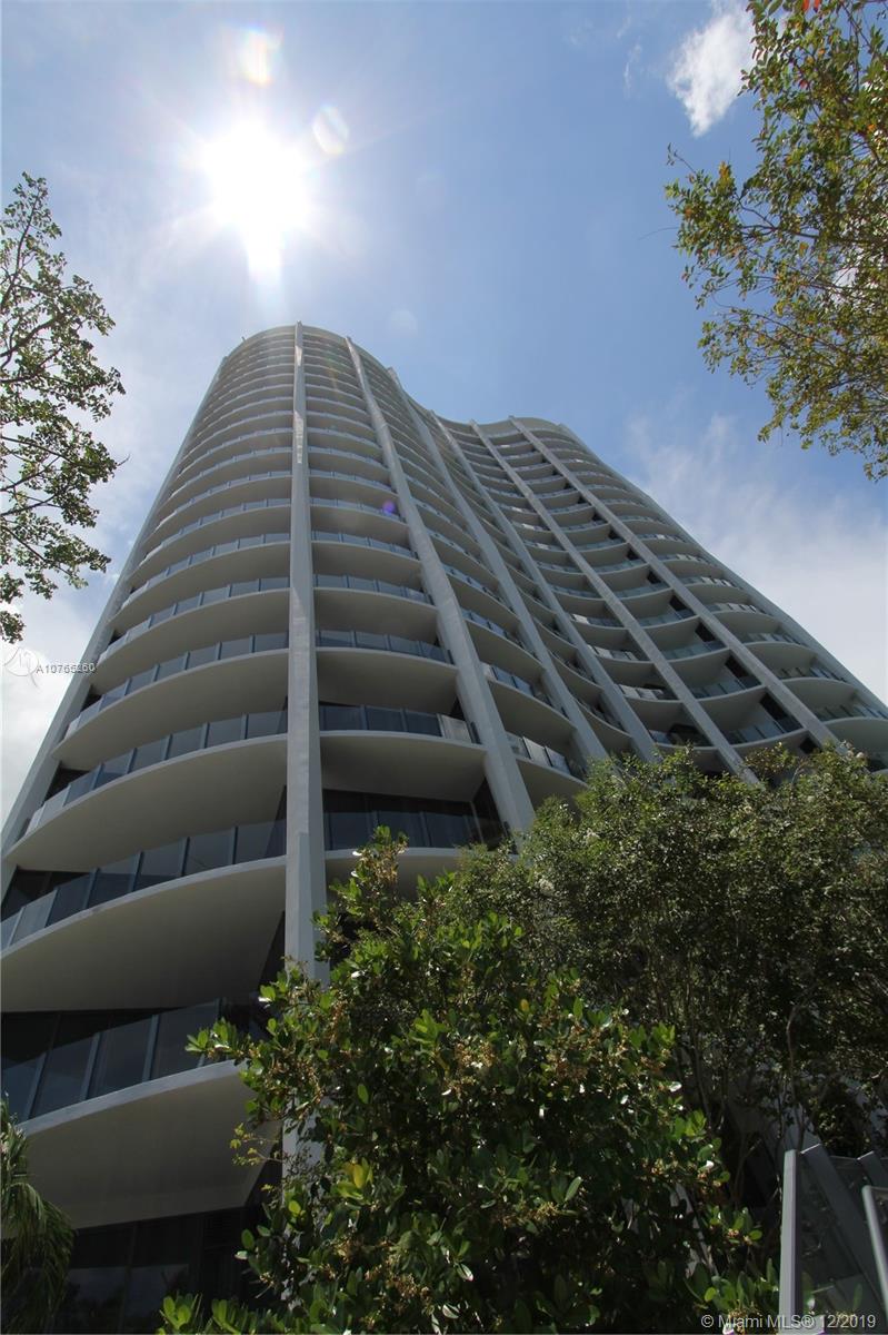 CLUB RESIDENCES AT PARK GR - Residential Lease