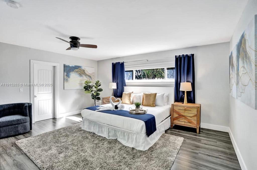 SUNSET TRAILS - Residential