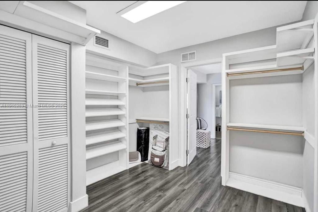 SUNSET TRAILS - Residential