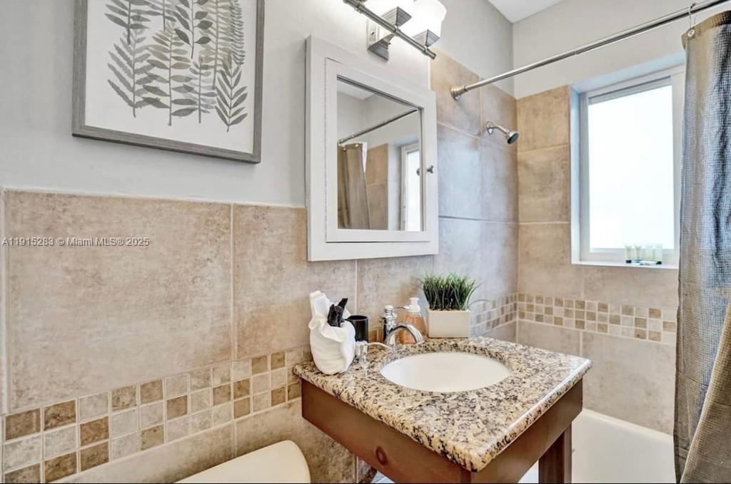 SUNSET TRAILS - Residential