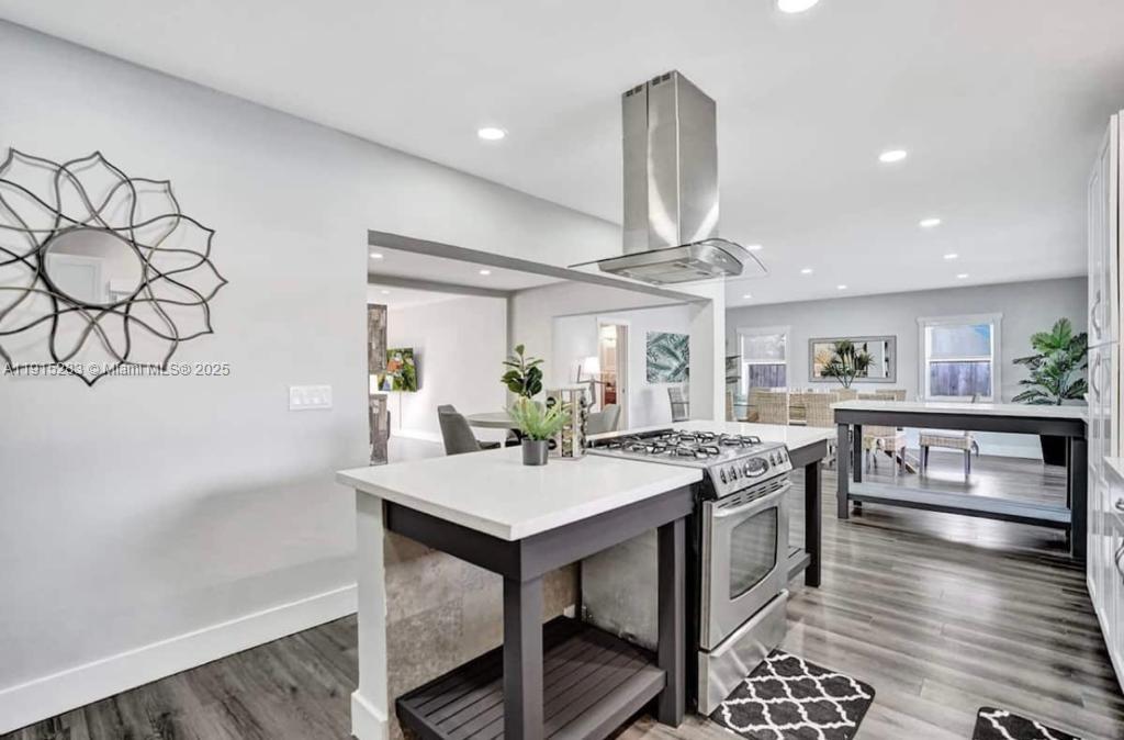 SUNSET TRAILS - Residential