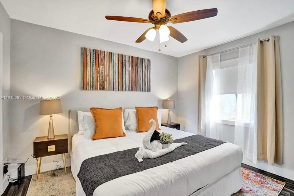 SUNSET TRAILS - Residential