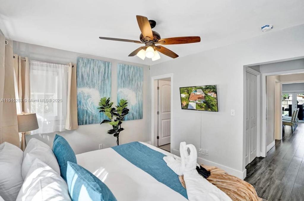 SUNSET TRAILS - Residential