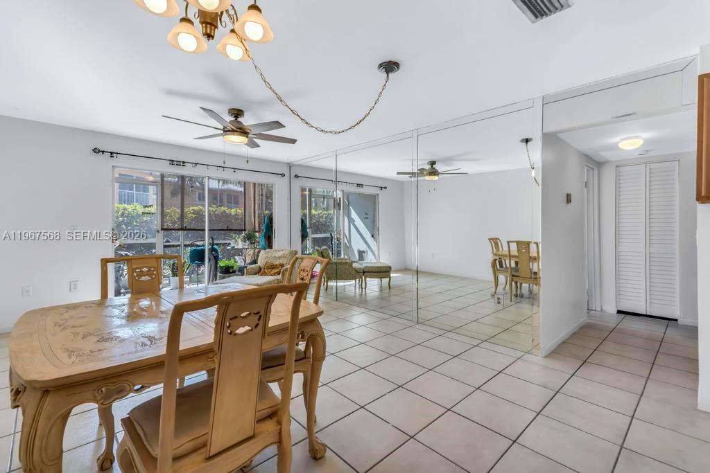 CHATEAU DE VILLE CONDO - Residential