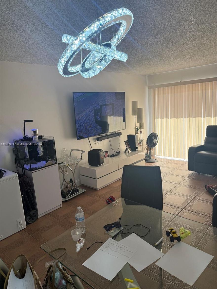 Looking for an investment property you can start making money on? Unit 406 at Westland-Eden I may be what you are looking for. Unit is located on the 4th floor on the east side of the building with a view of the year long sparkling pool as soon as you step out the door. Unit is in very good shape with an upgraded kitchen and well maintained rustic ceramic tiles that give it a Mediterranean feel. Spacious bedrooms enough to fit a 5-piece king bedroom set and more. Unit is currently lease at $2600 giving it almost a 9-10% cap rate which is unheard of in today's market!