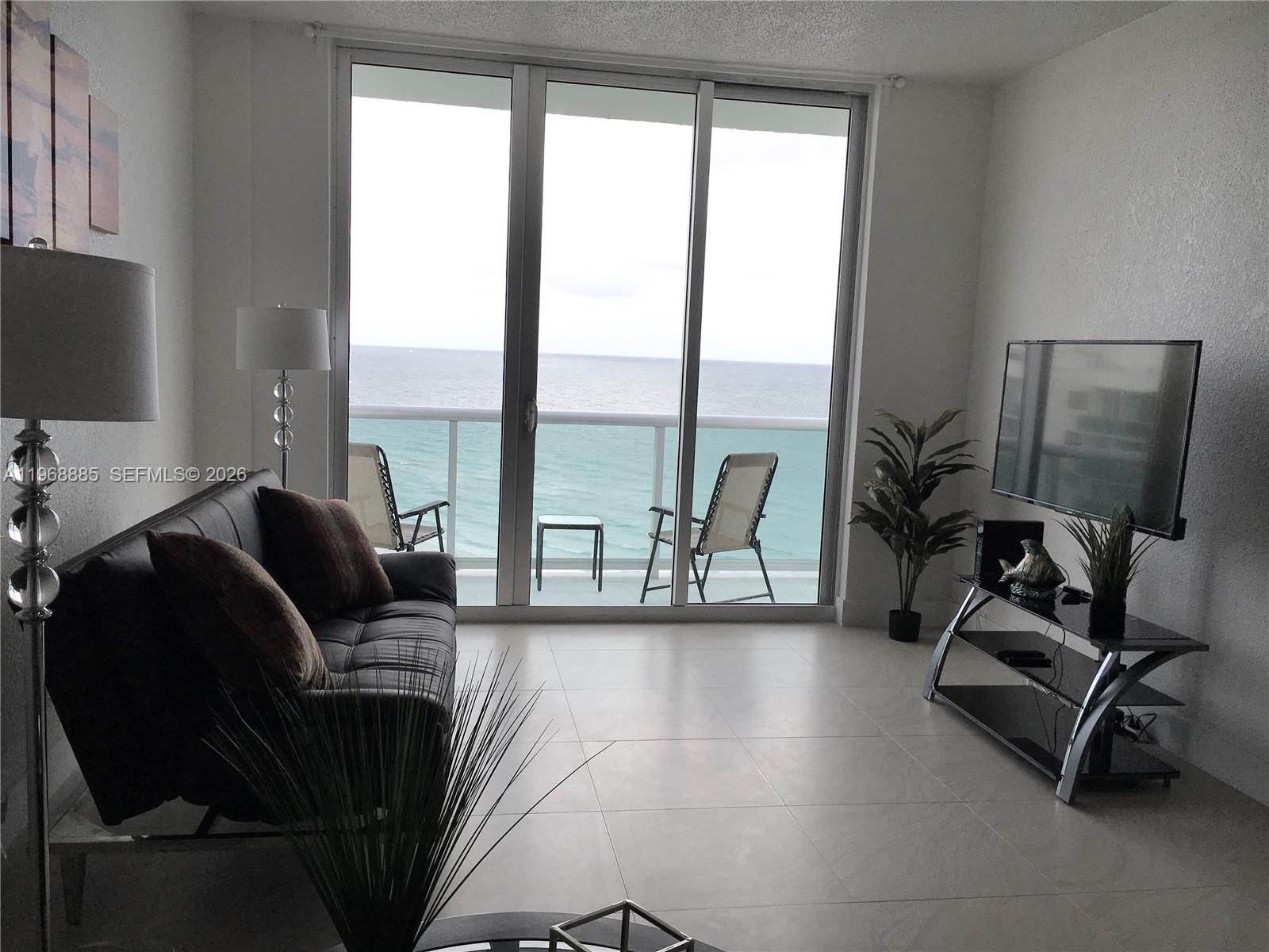 TIDES ON HOLLYWOOD BEACH - Residential