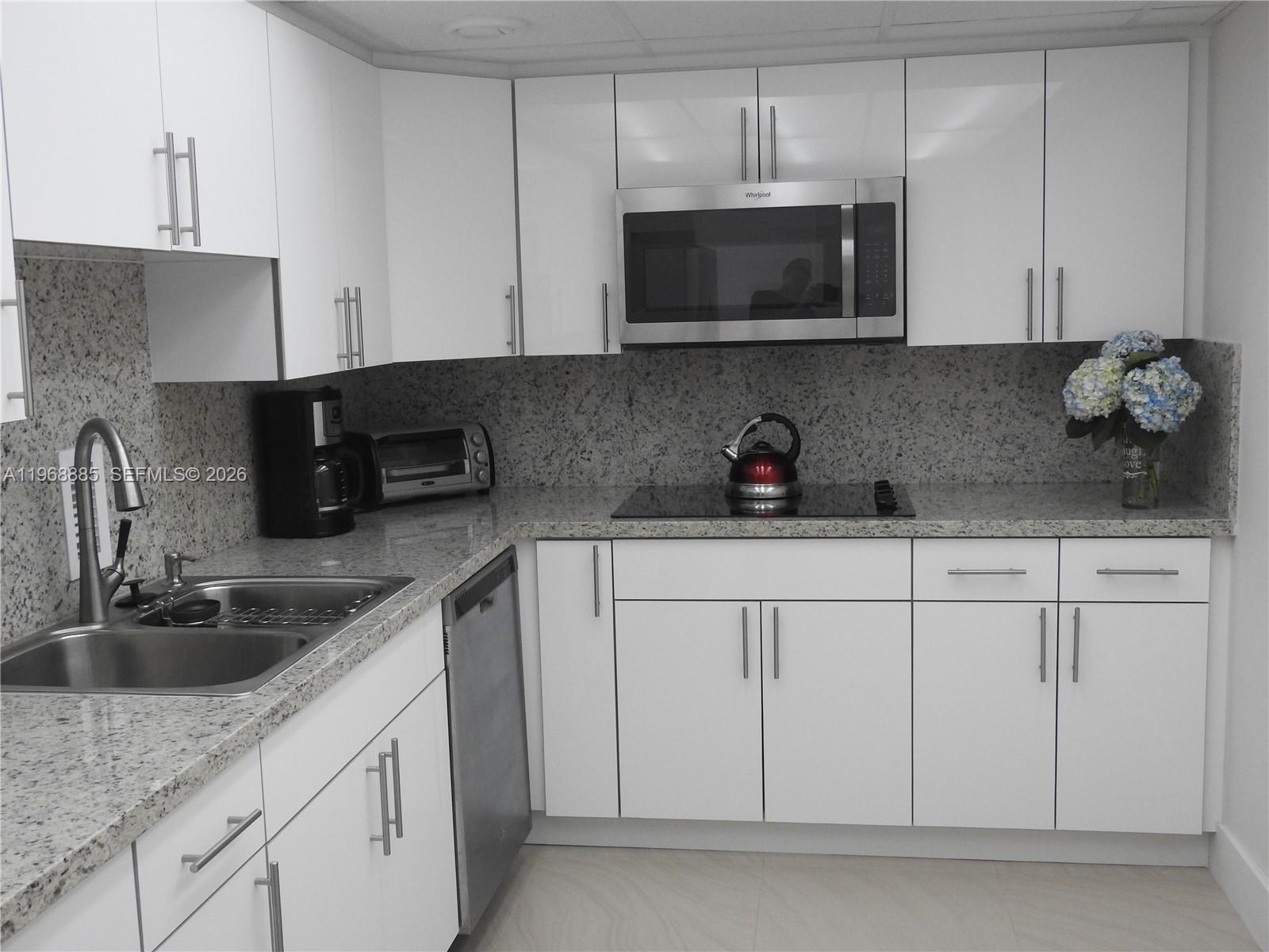 TIDES ON HOLLYWOOD BEACH - Residential