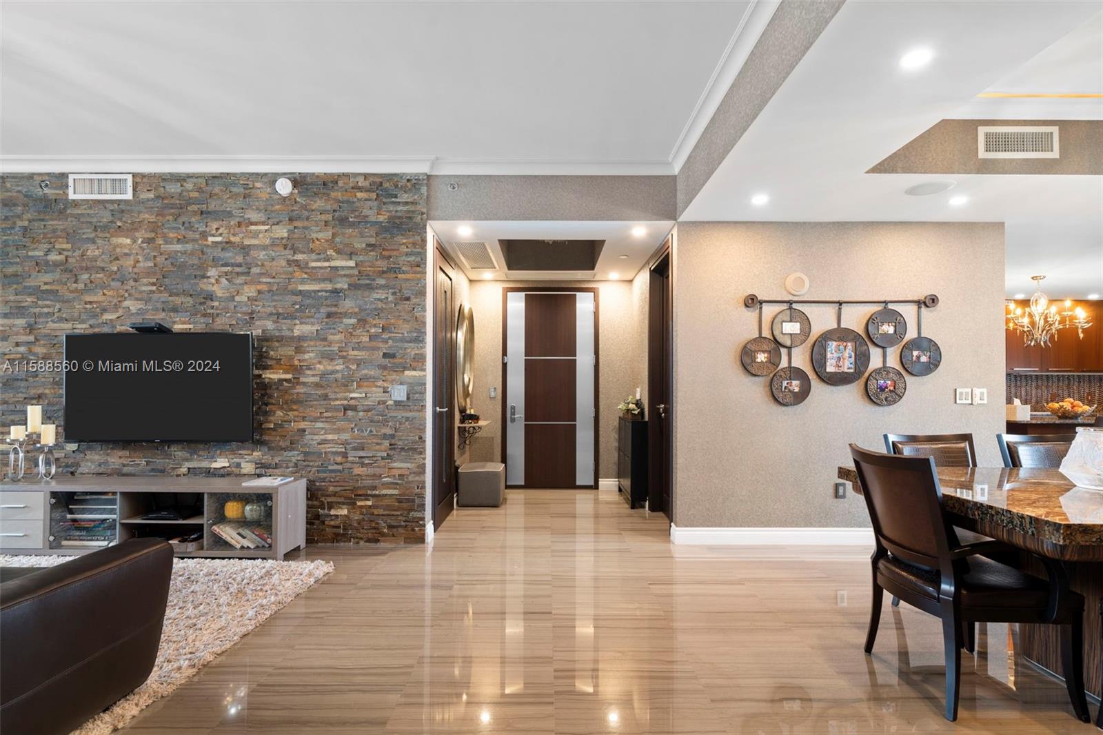 TDR TOWER II CONDO - Residential
