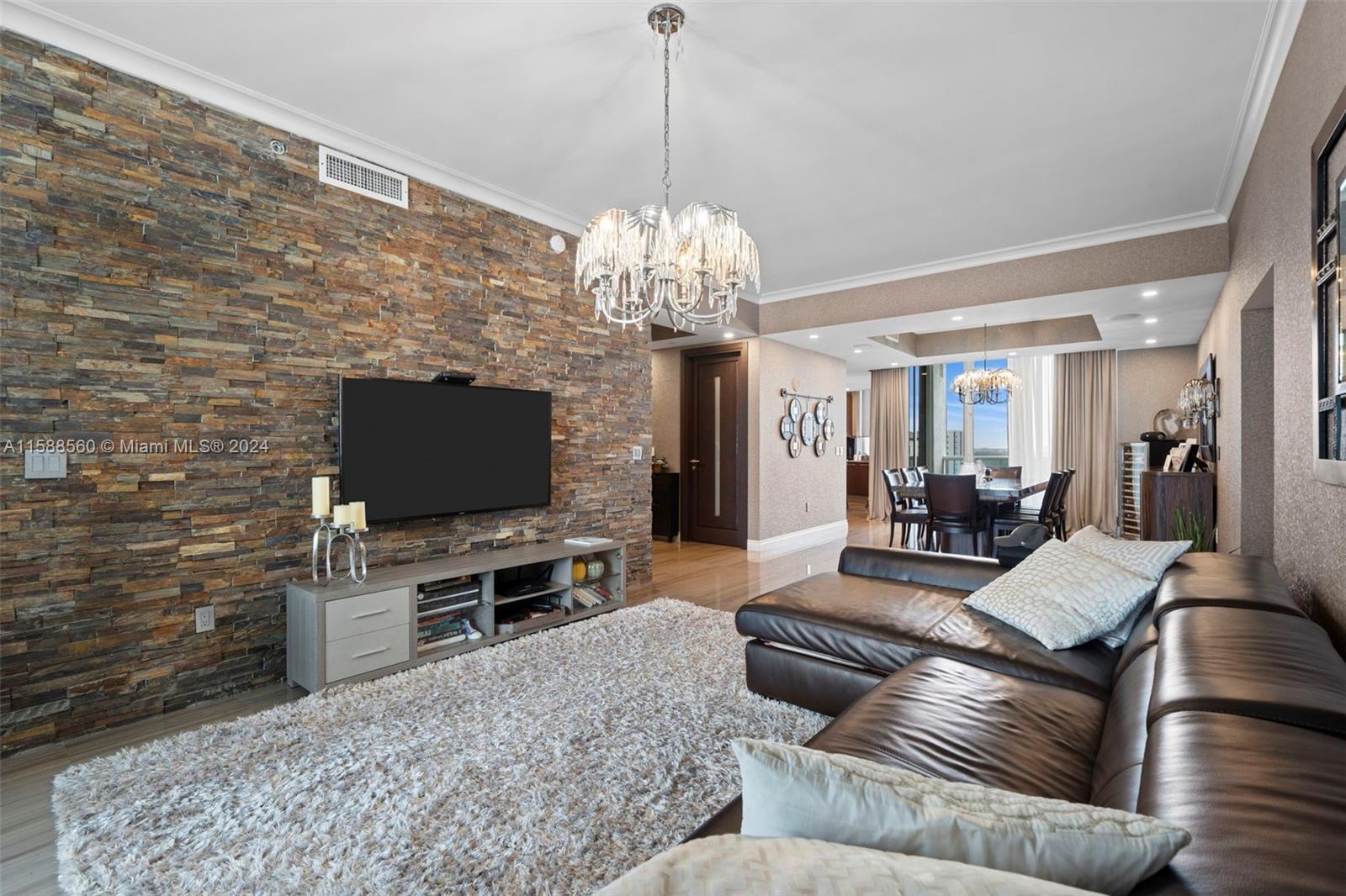 TDR TOWER II CONDO - Residential