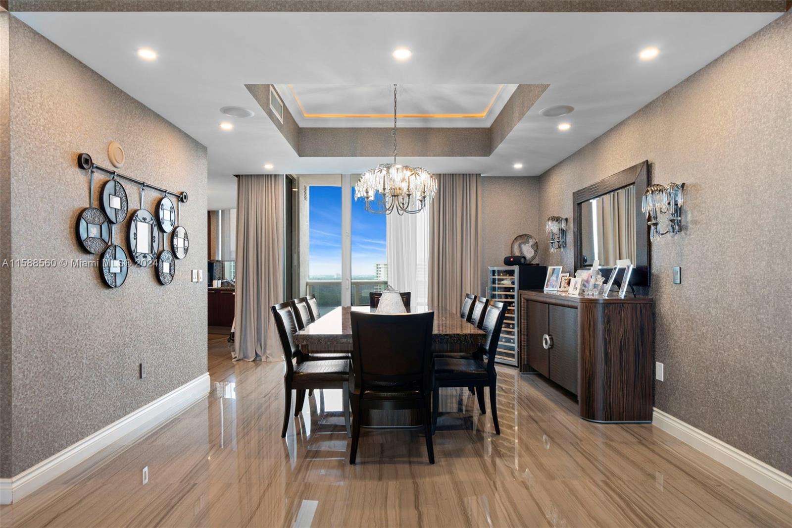 TDR TOWER II CONDO - Residential