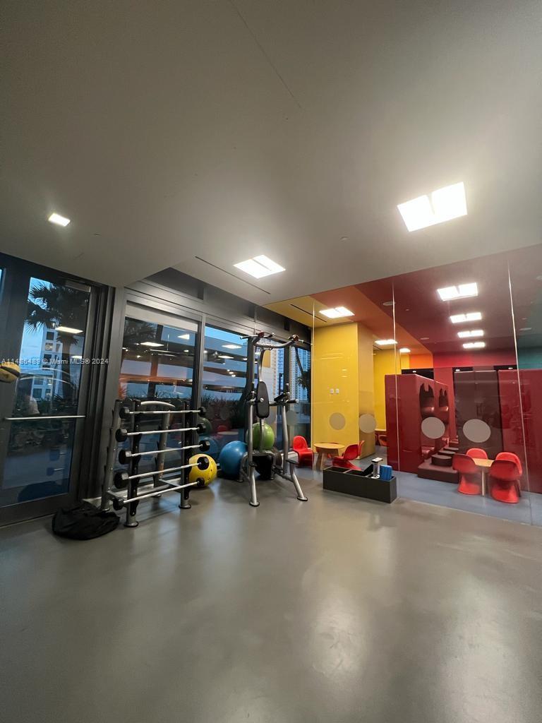 REACH CONDO - Residential Lease