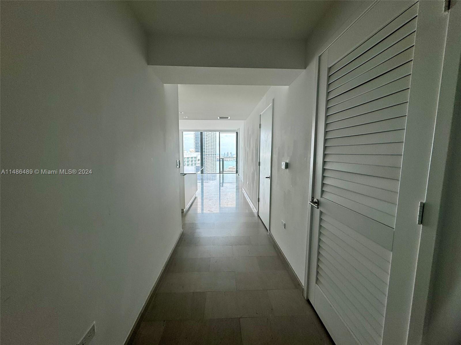 REACH CONDO - Residential Lease