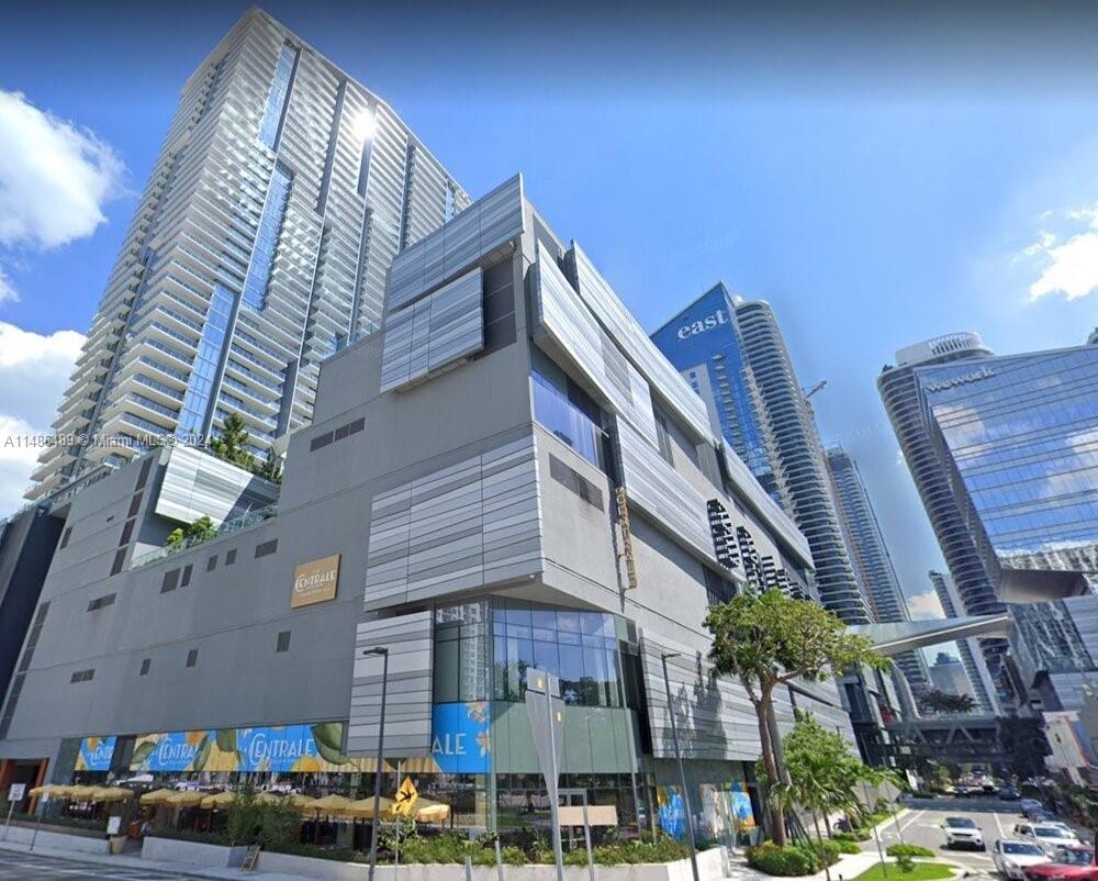 REACH CONDO - Residential Lease