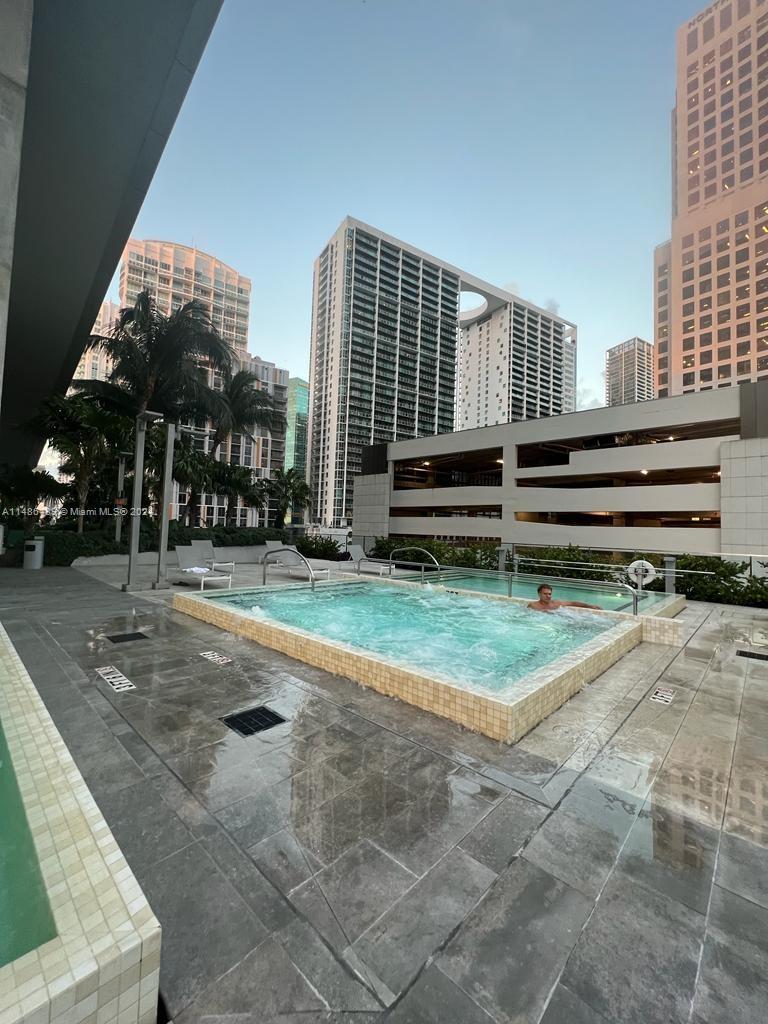 REACH CONDO - Residential Lease