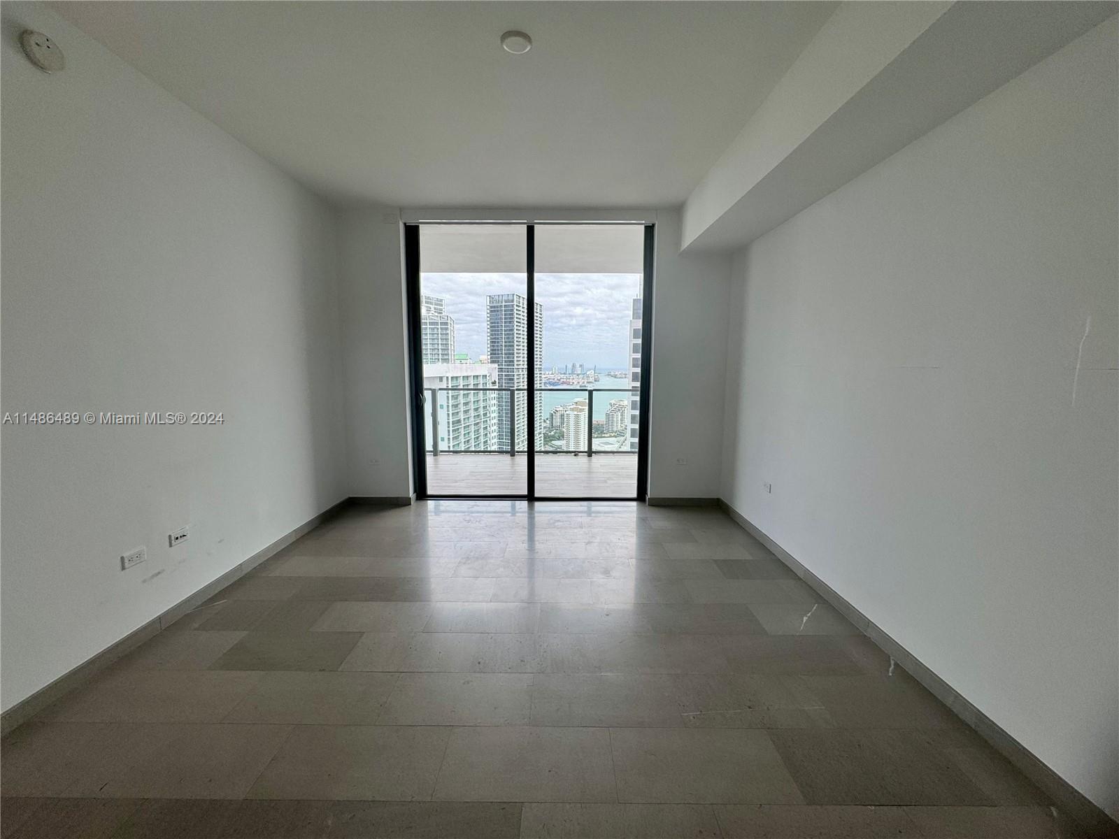 REACH CONDO - Residential Lease