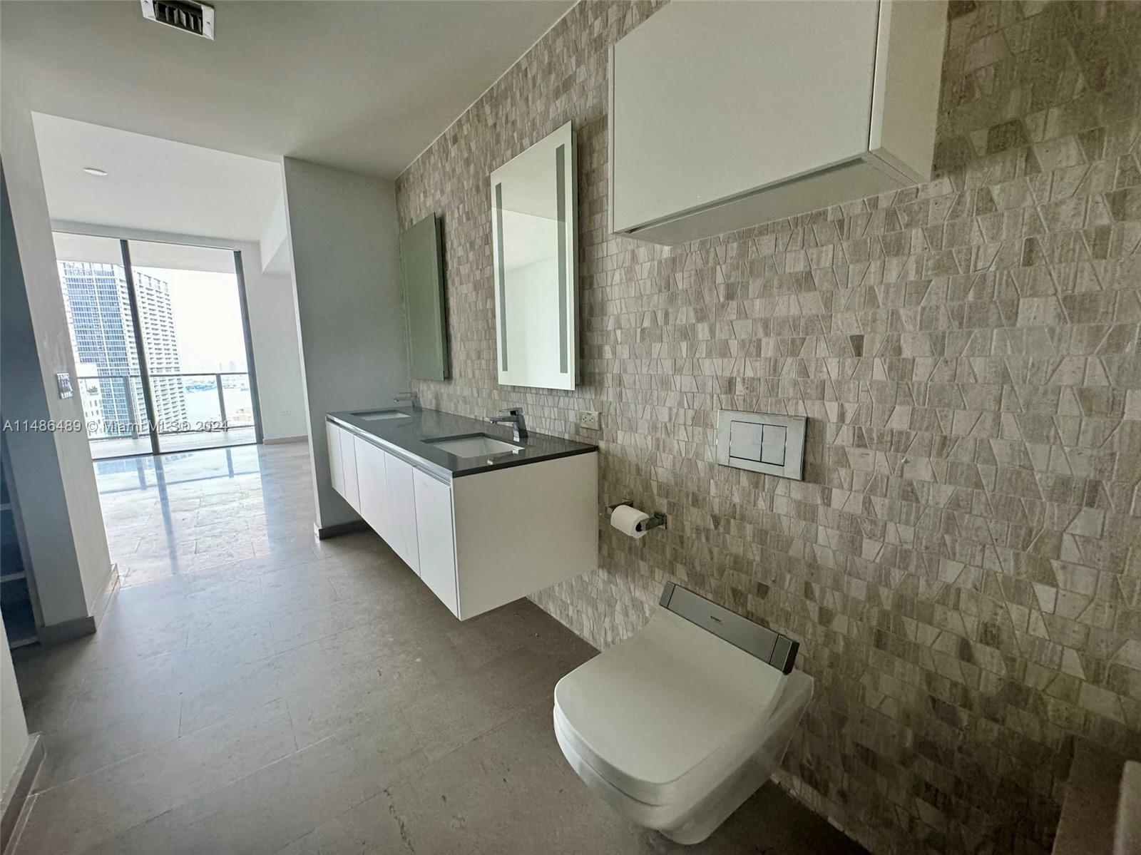 REACH CONDO - Residential Lease