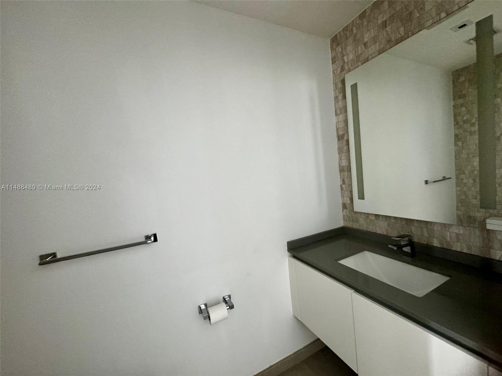 REACH CONDO - Residential Lease