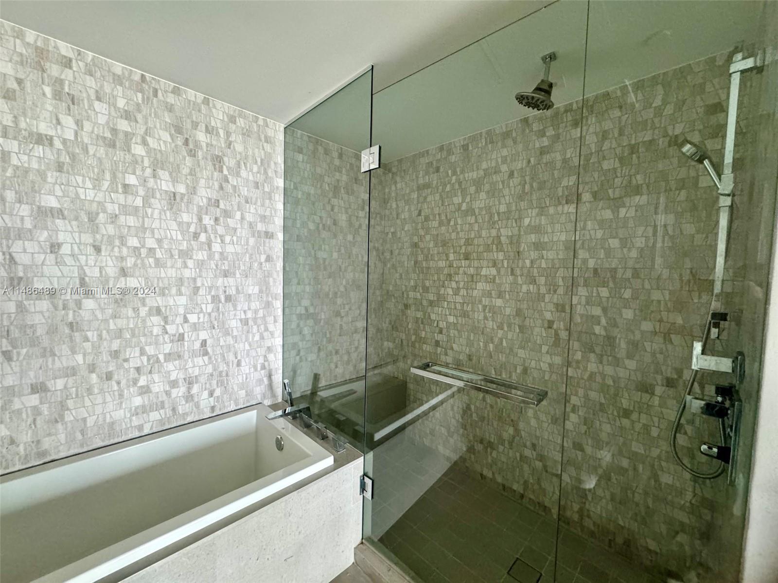 REACH CONDO - Residential Lease