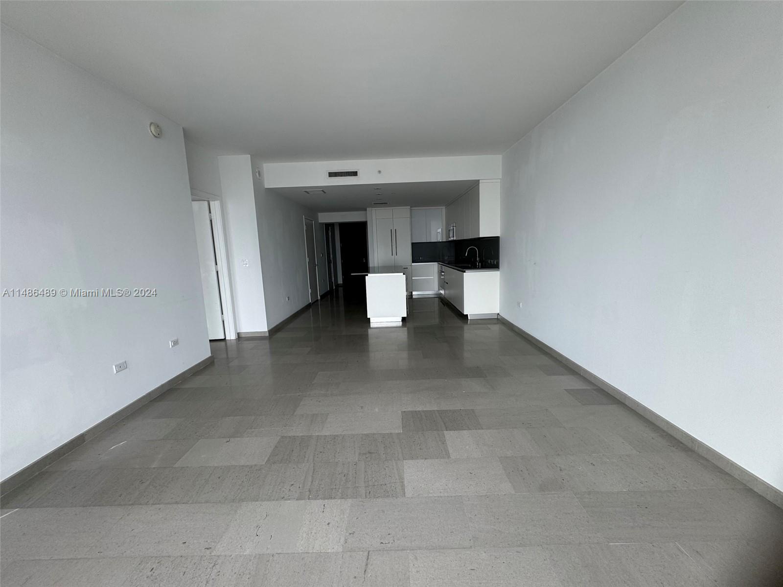 REACH CONDO - Residential Lease