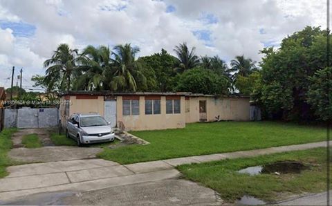 7415 SW 23rd St Miami FL 33155