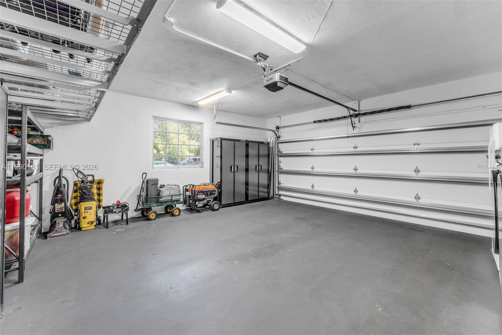 HILLARY ESTATES - Residential