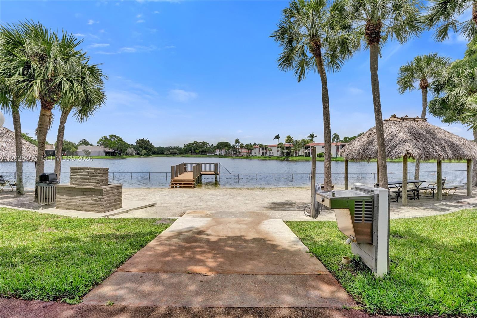 COLONY POINT 6 CONDO - Residential