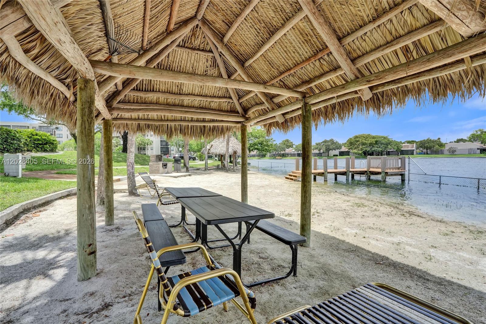 COLONY POINT 6 CONDO - Residential