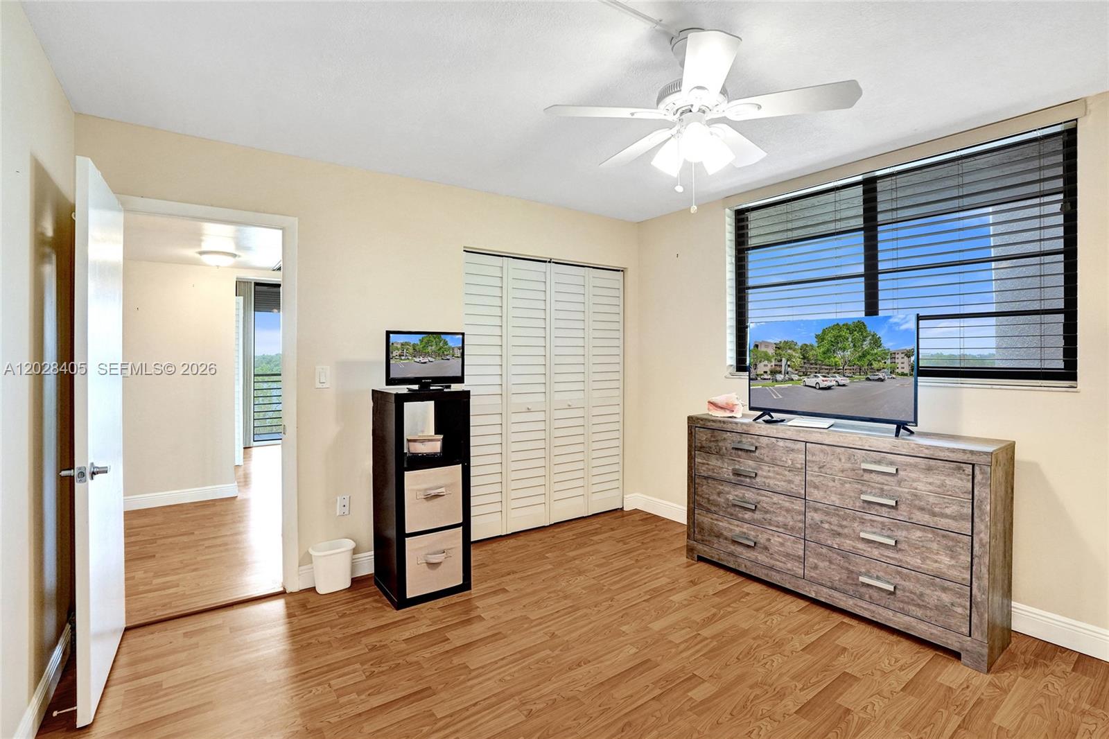 COLONY POINT 6 CONDO - Residential