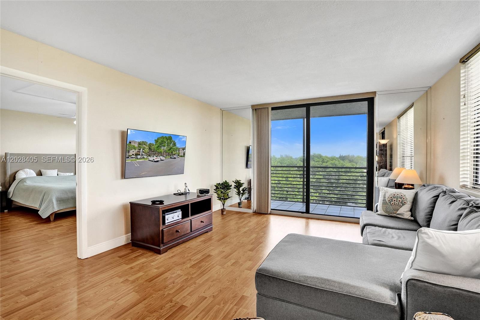 COLONY POINT 6 CONDO - Residential