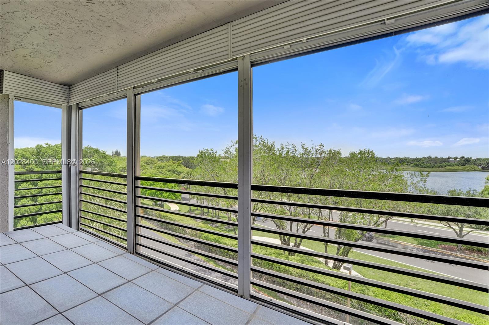 COLONY POINT 6 CONDO - Residential