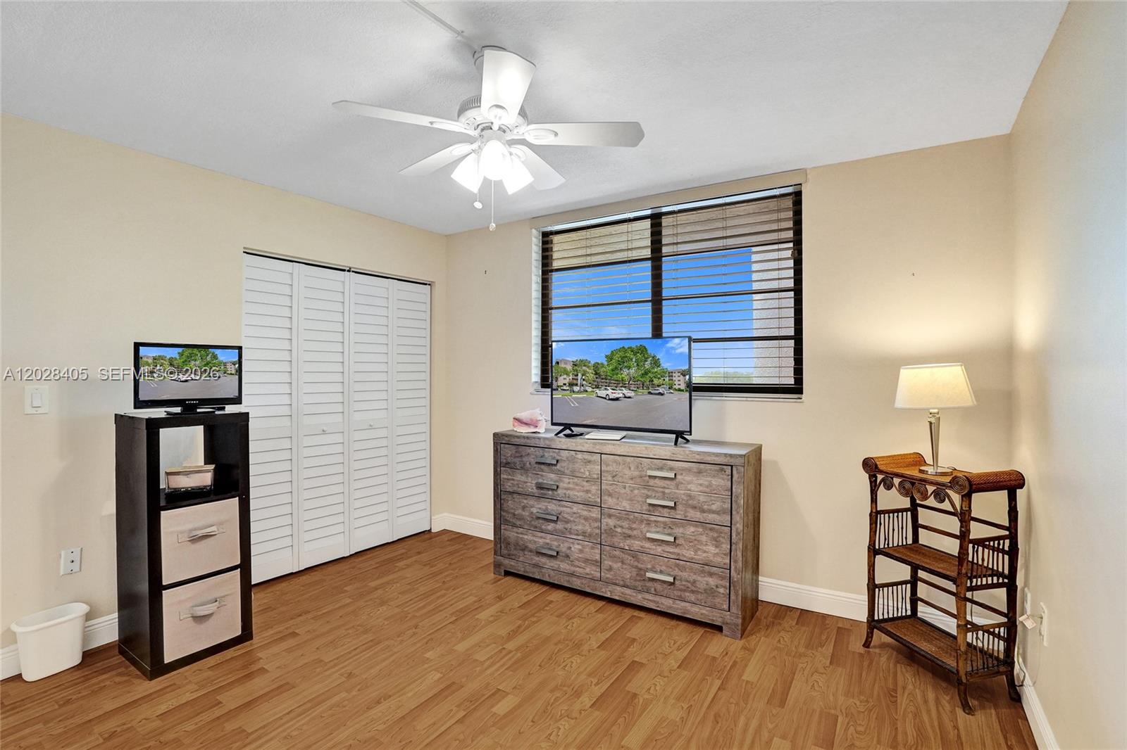 COLONY POINT 6 CONDO - Residential