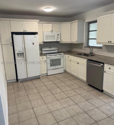 3447 NW 2ND TER # 3447, MIAMI, FL 33125 - Image a24dd2d86b49a0cd770d39946da3f3e2/1198550048