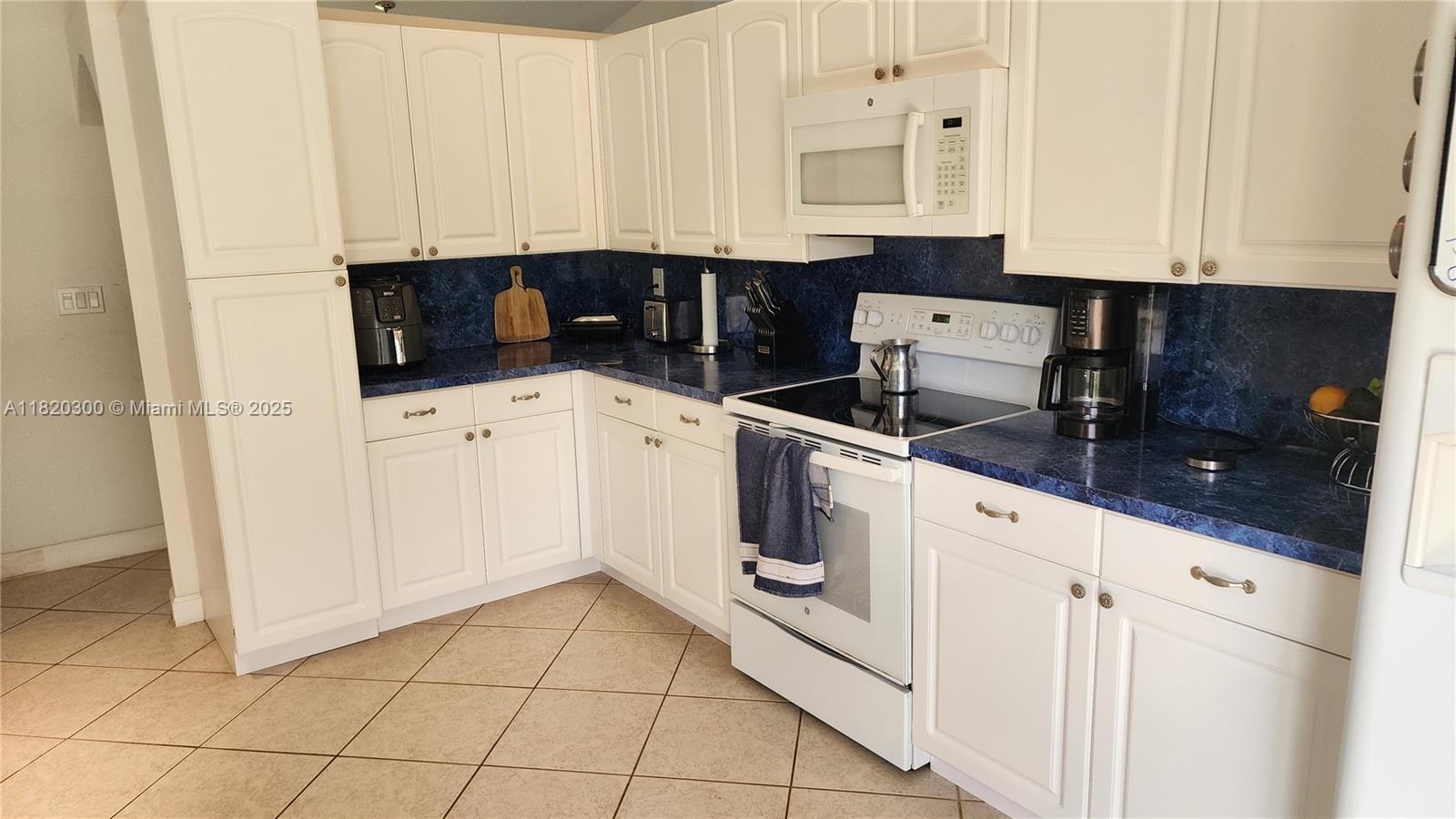 JACARANDA PARCEL 215 - Residential