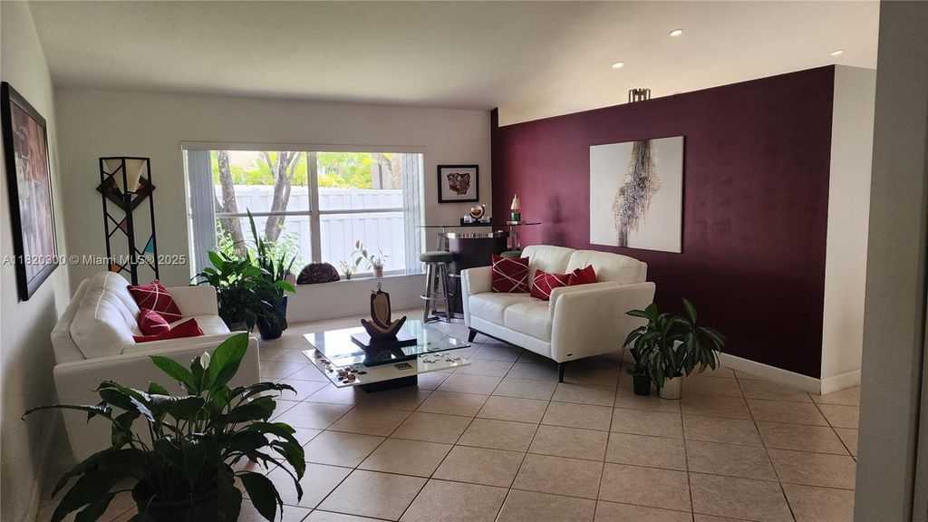 Photo of 930 NW 96th Ave, Plantation, FL 33324 (MLS # A11820300)