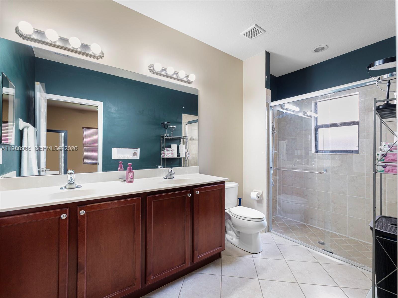 ENCLAVE AT BLACK POINT MA - Residential