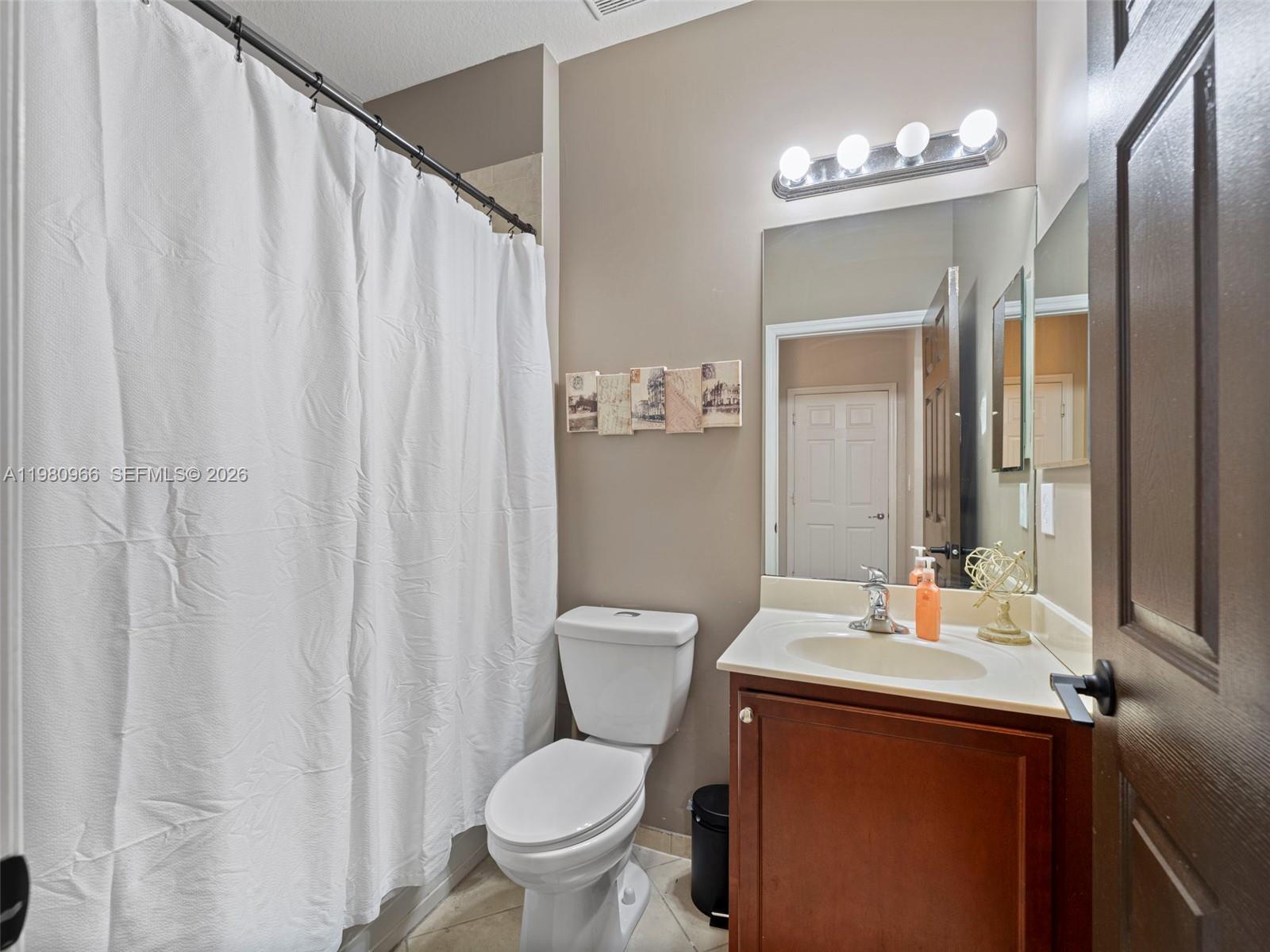 ENCLAVE AT BLACK POINT MA - Residential