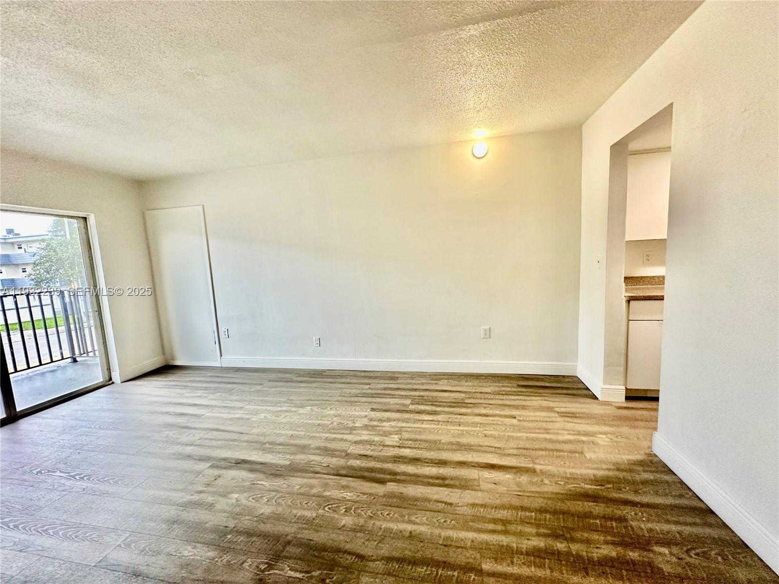 FLORIDANA PARK - Residential Lease