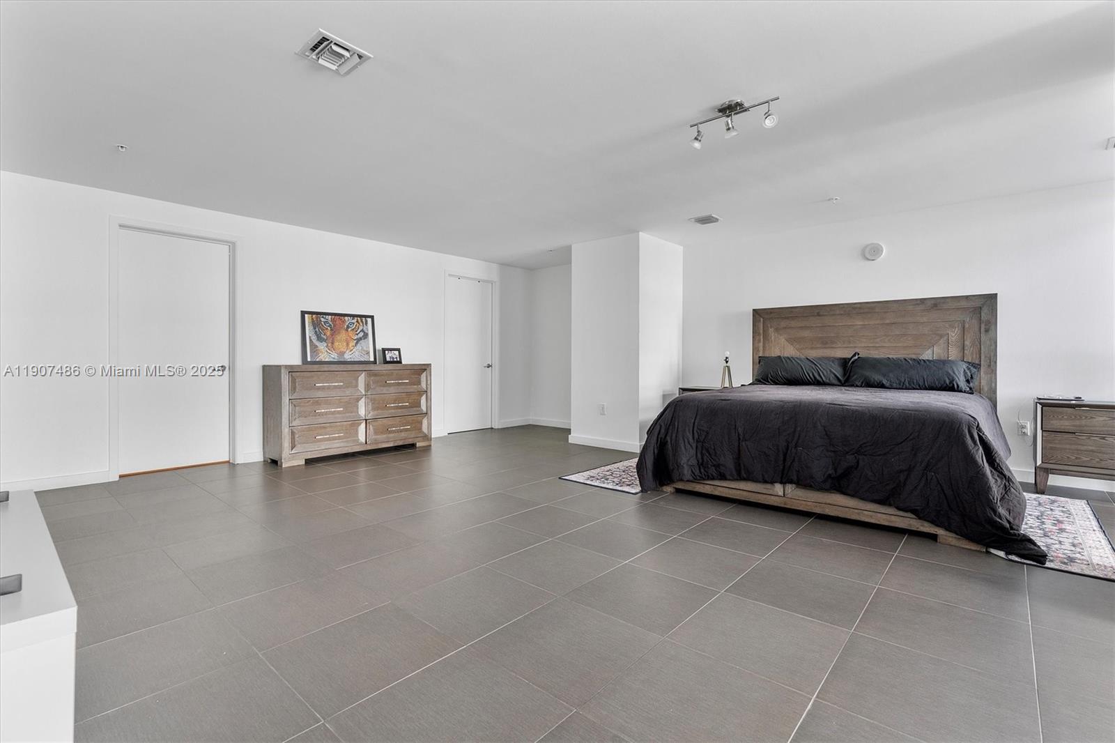 FOUR MIDTOWN MIAMI CONDO - Residential