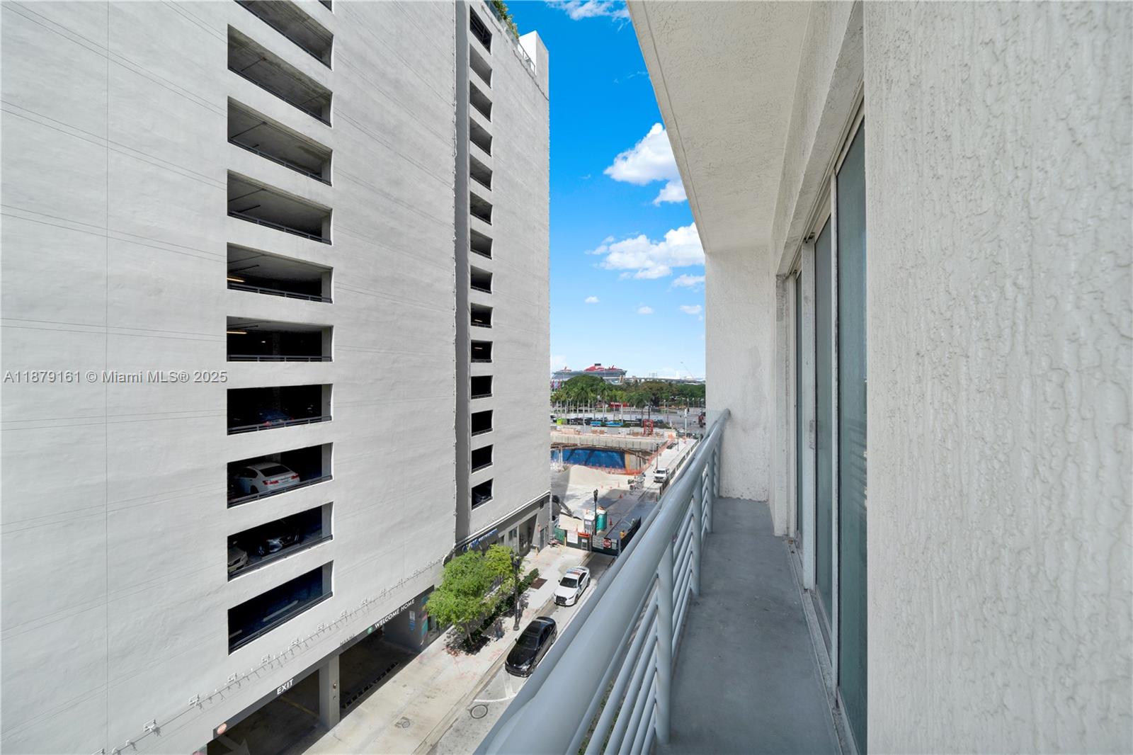 THE LOFT DOWNTOWN CONDO - Residential